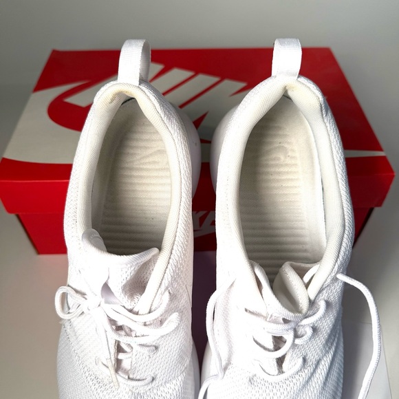 Nike Classic Roshe One White Mesh Minimalist Lifestyle Casual Sneakers - Picture 9 of 14